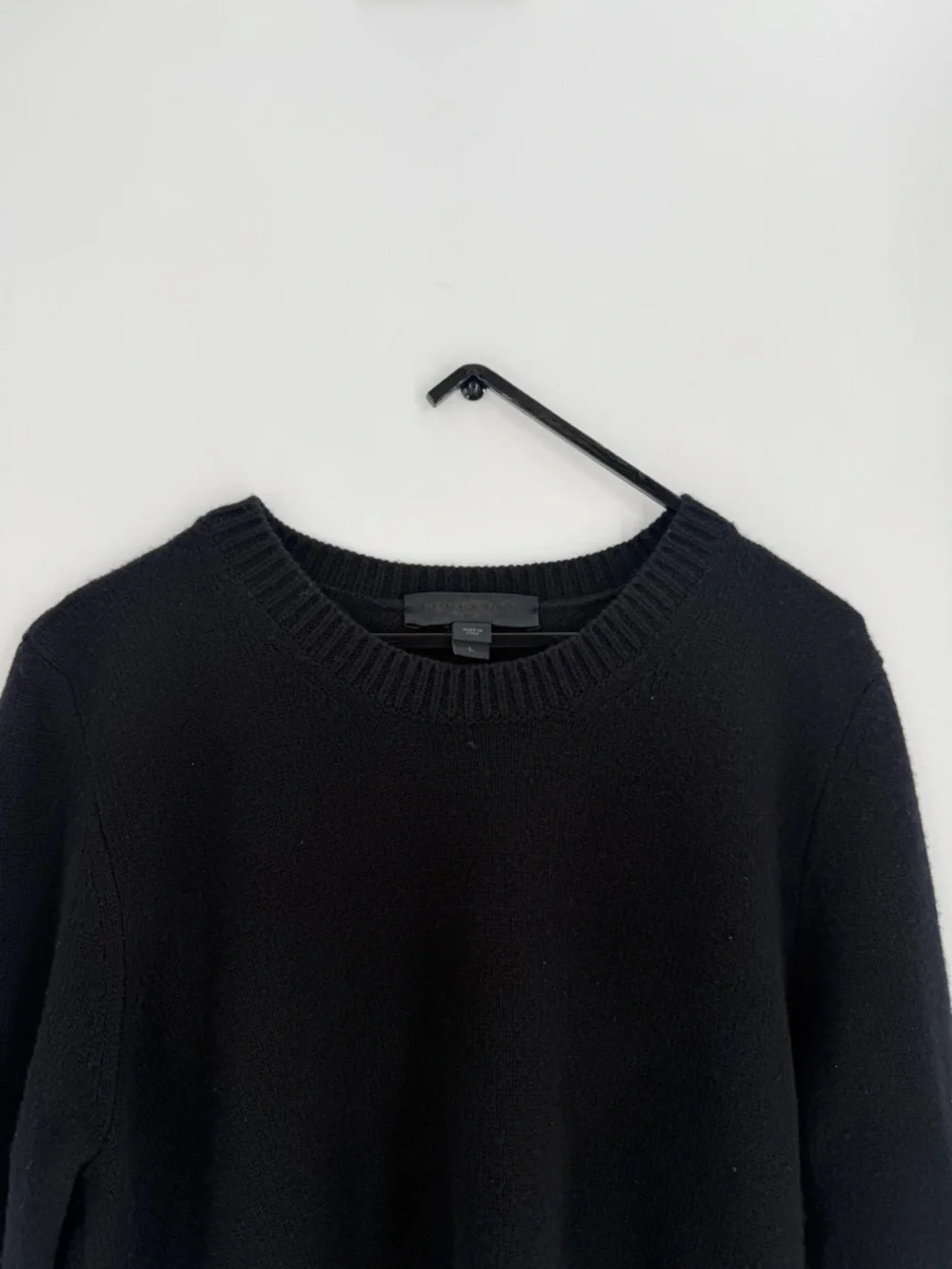Burberry Prorsum Cashmere Blend Pleated Back Long Sleeve Crewneck Black Sweater